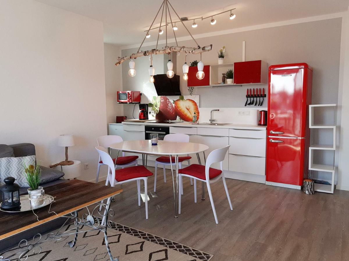Ferienwohnung Strandraeuber Glowe Esterno foto