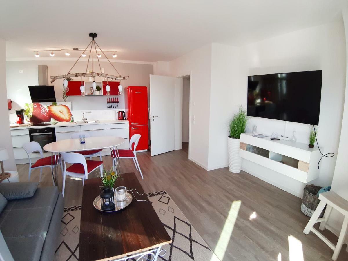 Ferienwohnung Strandraeuber Glowe Esterno foto